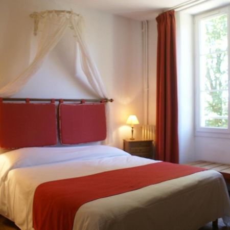 Hostellerie Du Chateau De L'Isle La Croix-en-Touraine Zewnętrze zdjęcie
