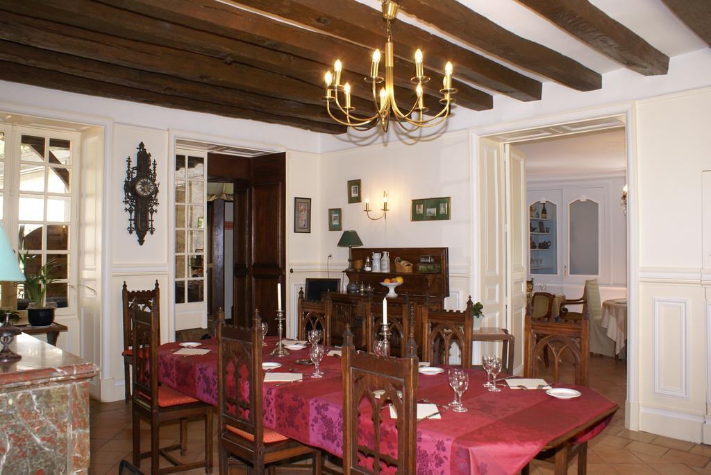 Hostellerie Du Chateau De L'Isle La Croix-en-Touraine Zewnętrze zdjęcie
