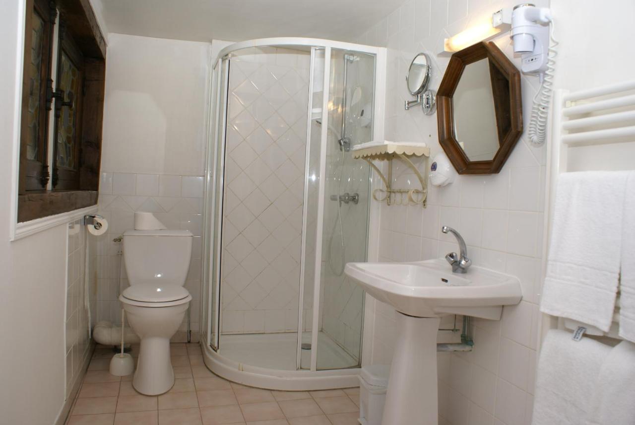 Hostellerie Du Chateau De L'Isle La Croix-en-Touraine Zewnętrze zdjęcie