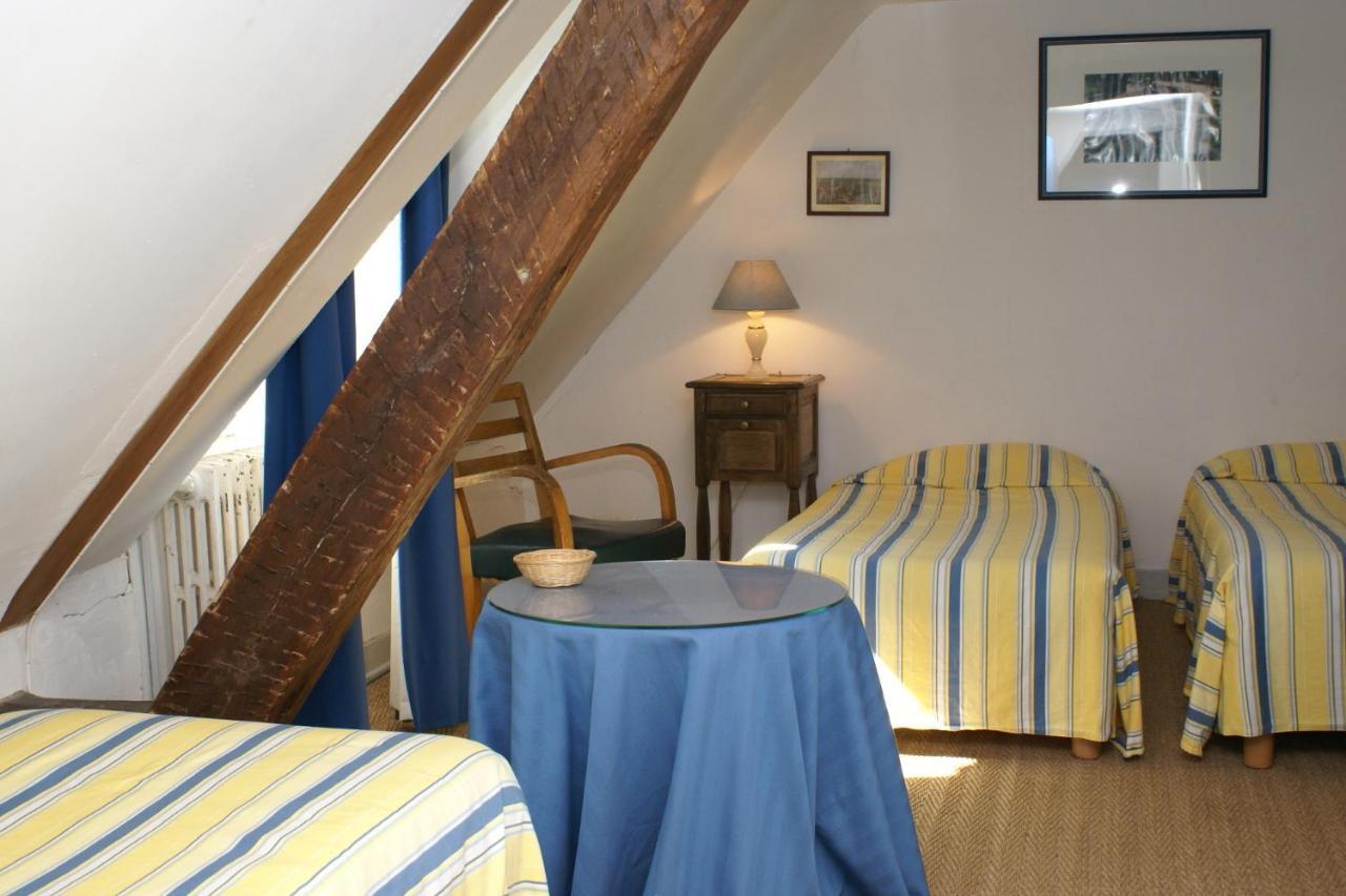 Hostellerie Du Chateau De L'Isle La Croix-en-Touraine Zewnętrze zdjęcie